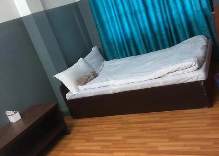 Hotel Trilok *